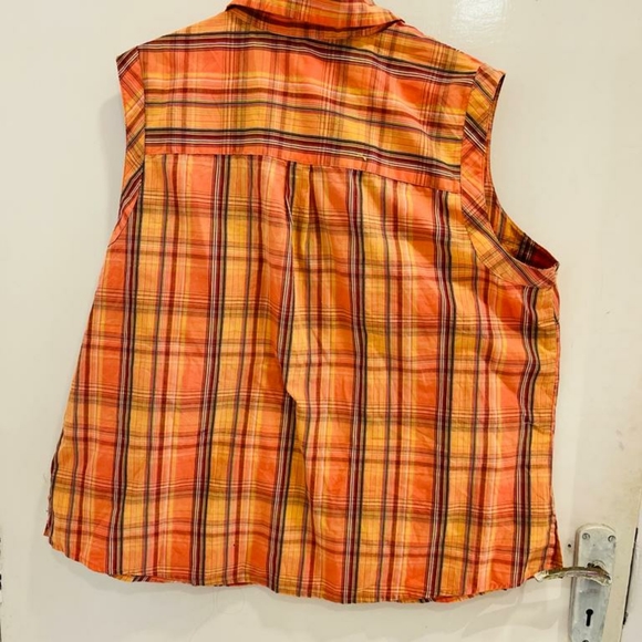 Orange chequered shirt - Picture 4 of 7